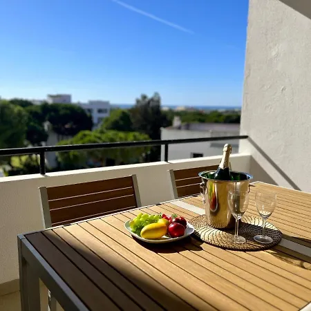 Apartment Panoramic View With Pool By Homing