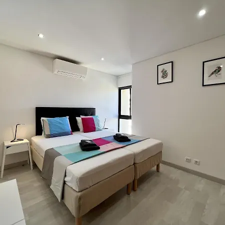 Panoramic View With Pool By Homing Apartment