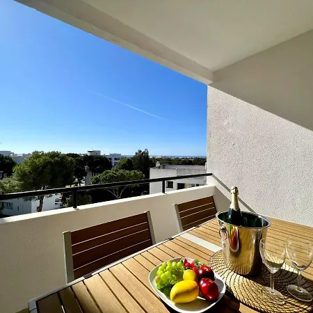 Apartment Panoramic View With Pool By Homing *