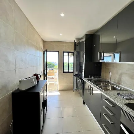 Panoramic View With Pool By Homing Apartment Vilamoura