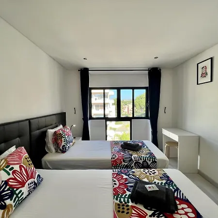Panoramic View With Pool By Homing Apartment *